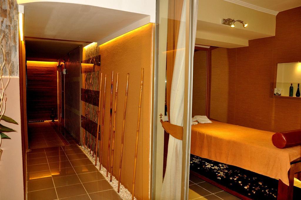 Club Alpina Hotel Мармарис Екстериор снимка