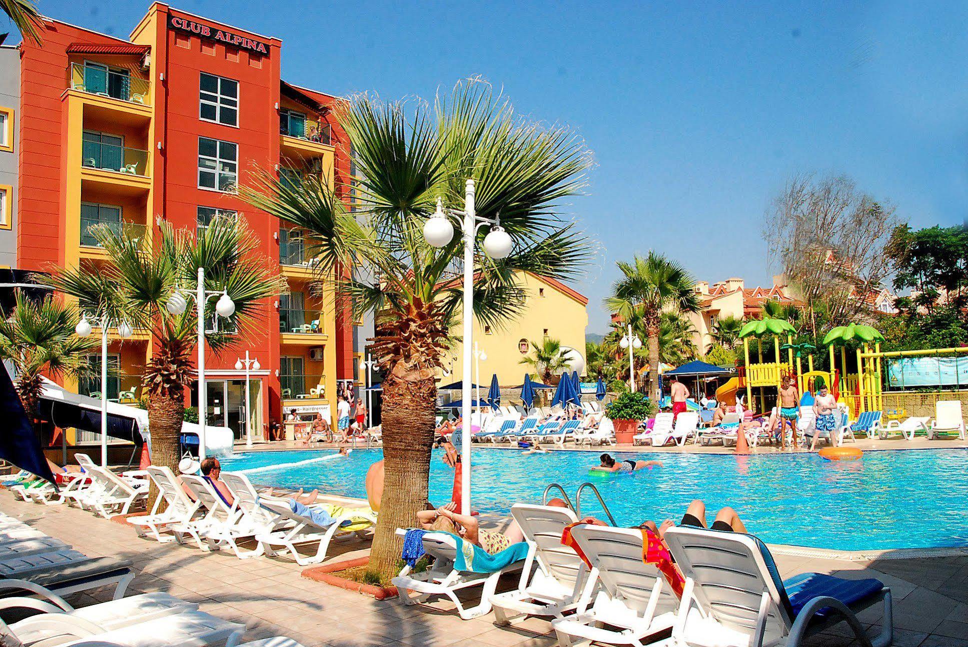 Club Alpina Hotel Мармарис Екстериор снимка